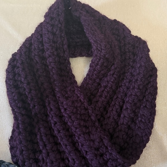Infinity scarf trio - Picture 3 of 7